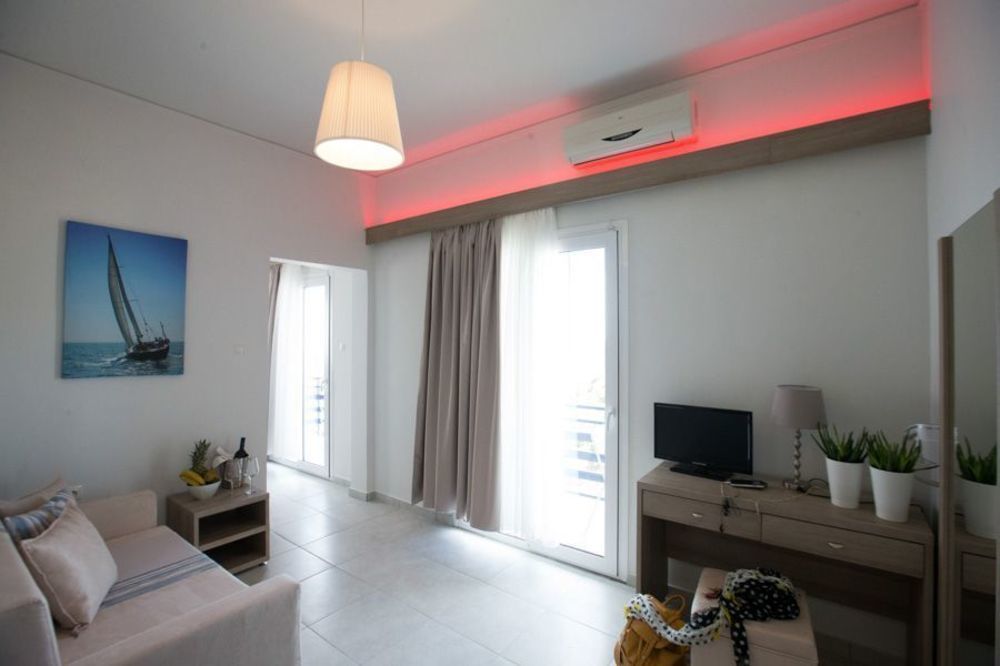 12 Olympian Gods Hotell Platamonas Exteriör bild