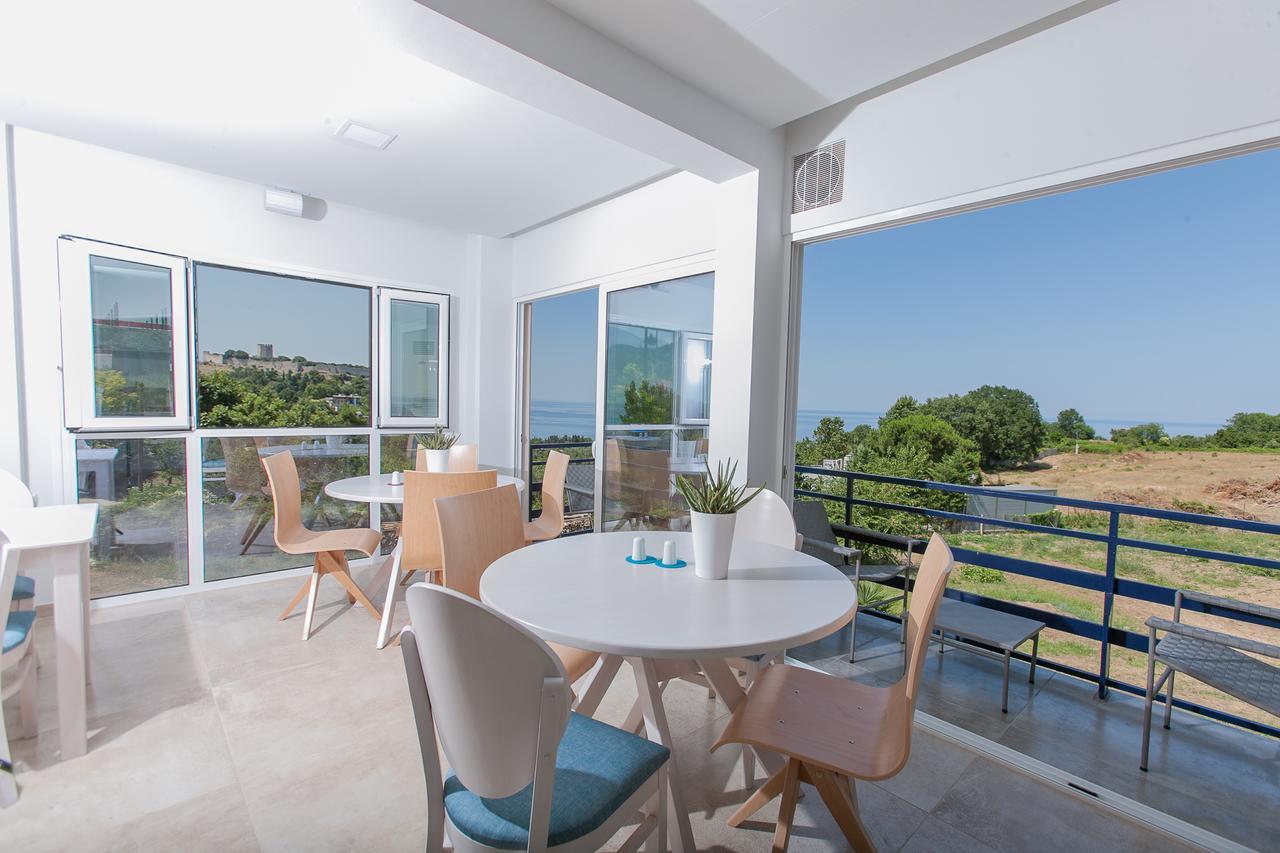 12 Olympian Gods Hotell Platamonas Exteriör bild