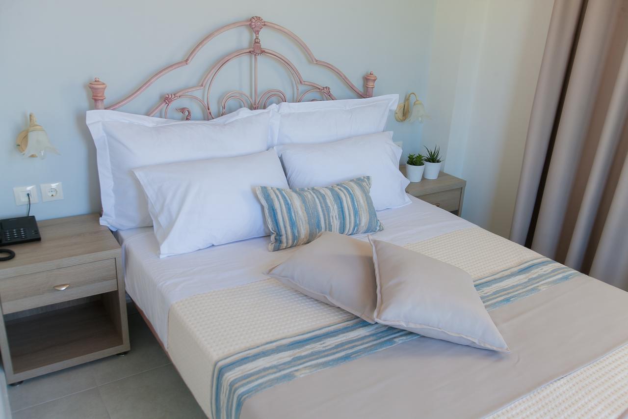 12 Olympian Gods Hotell Platamonas Exteriör bild