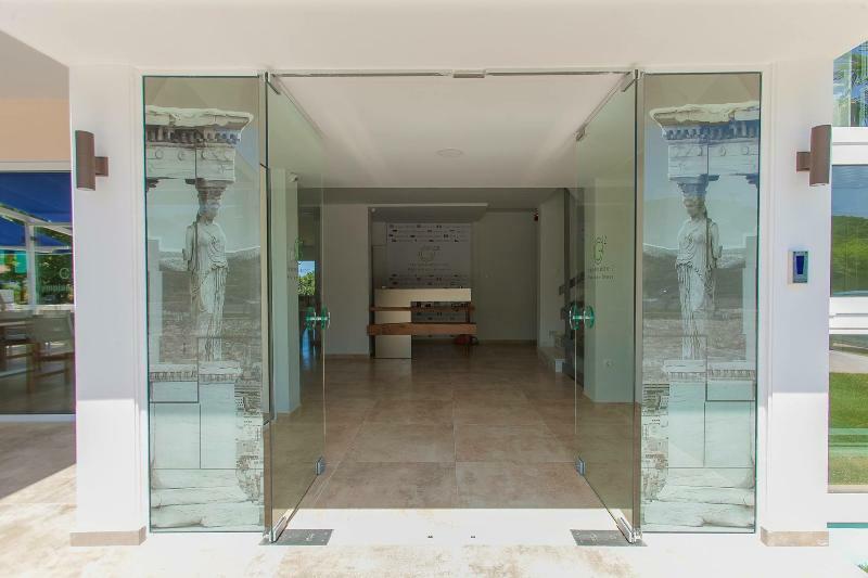 12 Olympian Gods Hotell Platamonas Exteriör bild